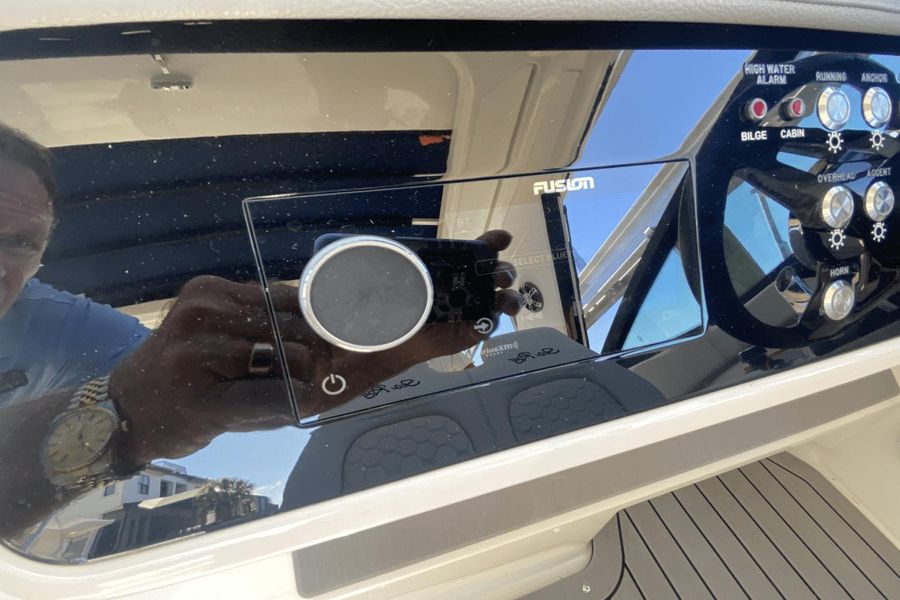 2021 Sea Ray Sundancer 320