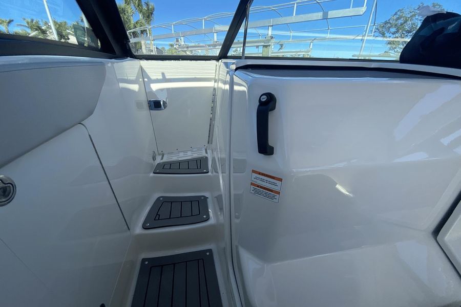 2021 Sea Ray Sundancer 320