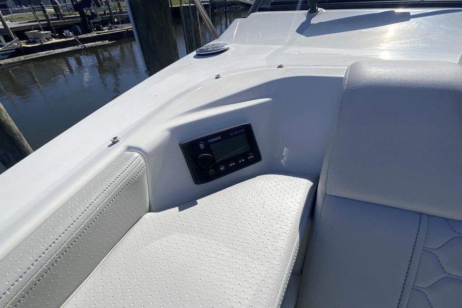 2021 Sea Ray Sundancer 320