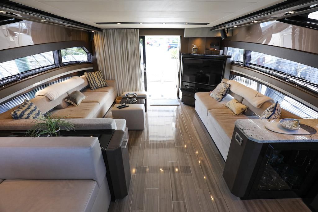 2016 Marquis 66 
