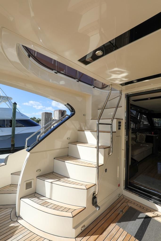 2016 Marquis 66 