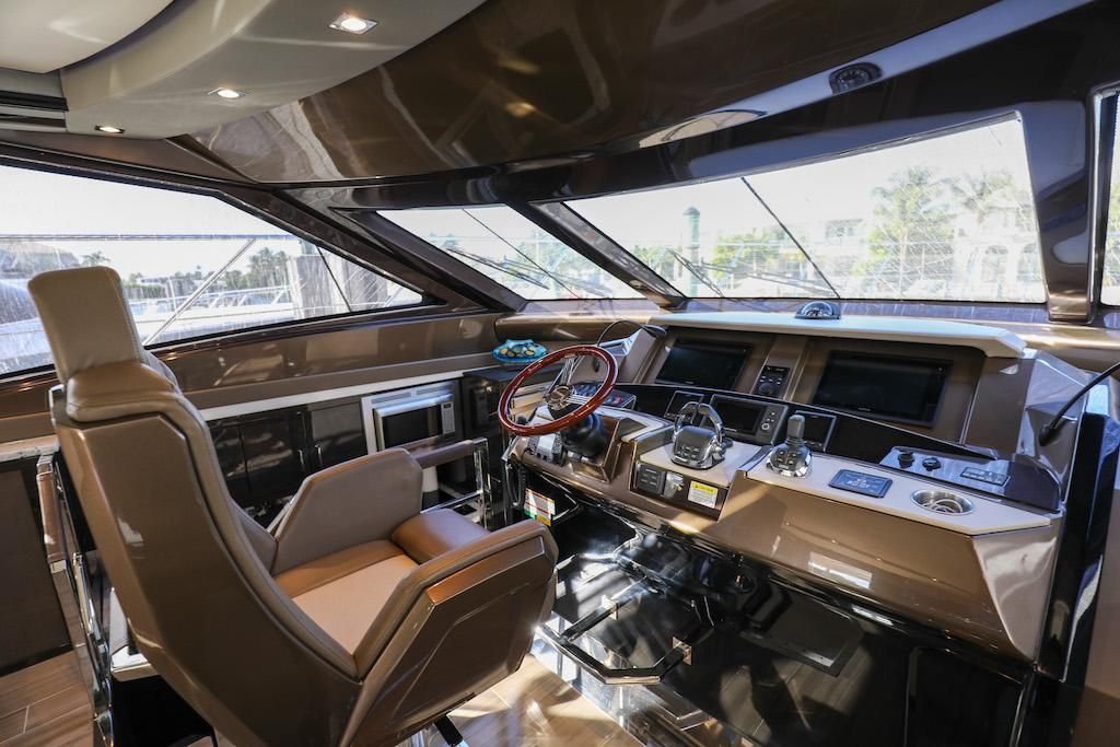 2016 Marquis 66 