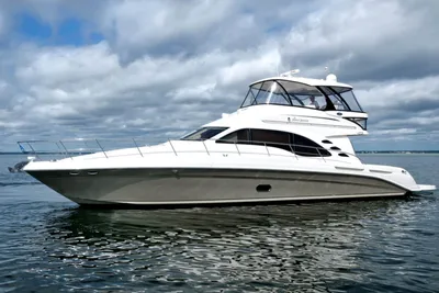 Sea Ray 58 Sedan Bridge