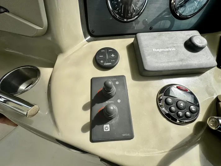 Gloria Yacht Photos Pics 