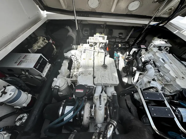 Gloria Yacht Photos Pics 