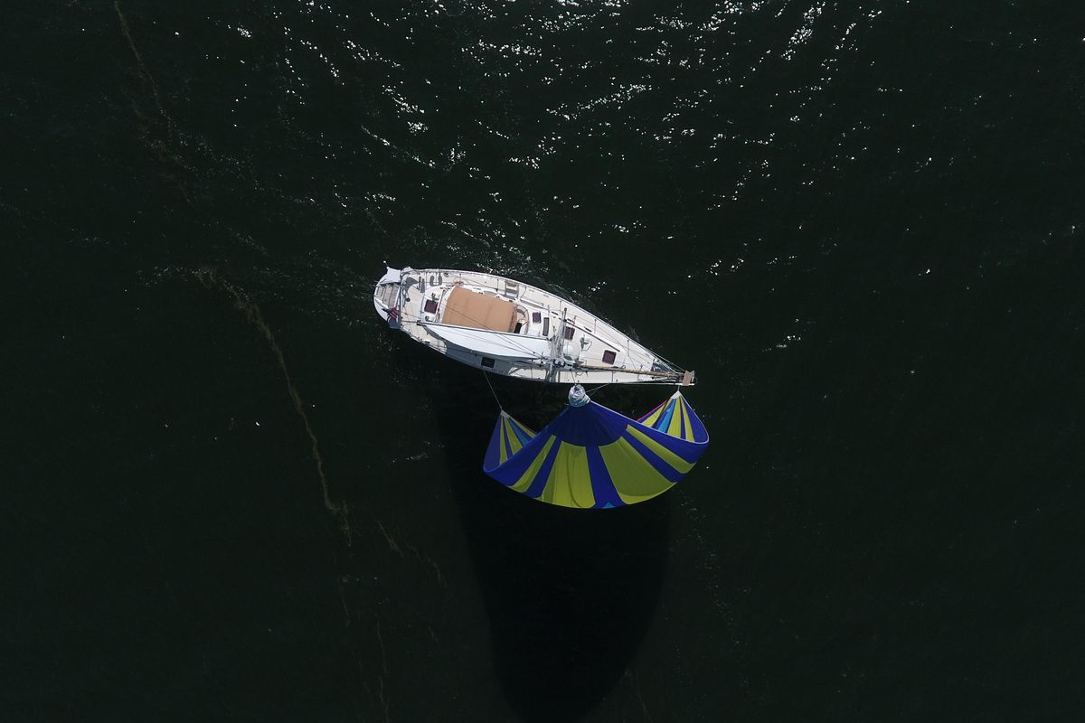 2012 Hylas 49 