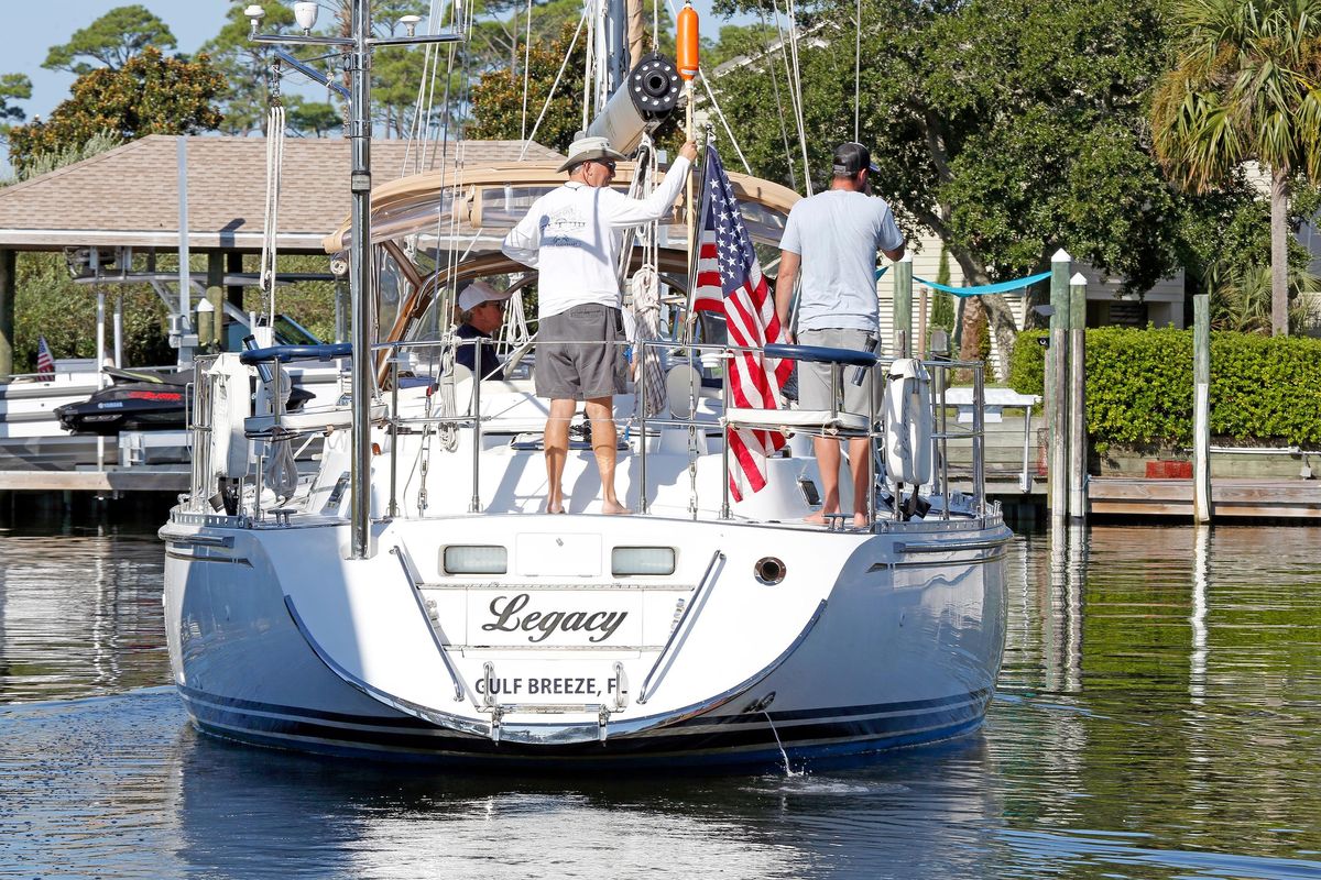 2012 Hylas 49 