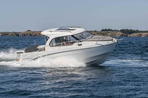 2023 Beneteau ANTARES 8 OB V2