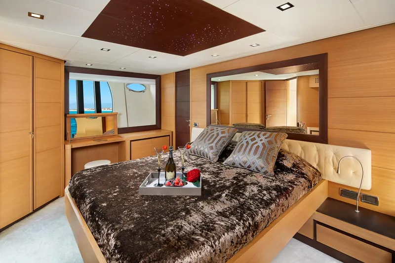 Legendary Yacht Photos Pics 