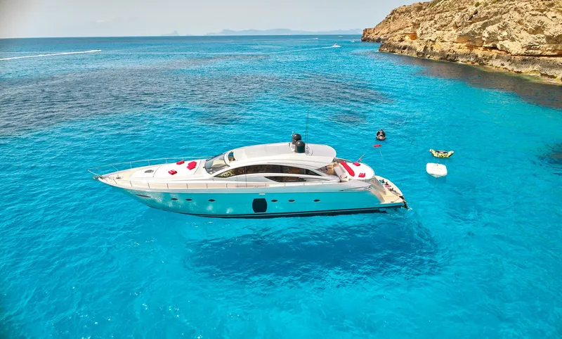 Legendary Yacht Photos Pics 