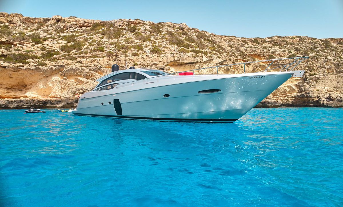 2007 Pershing 68 