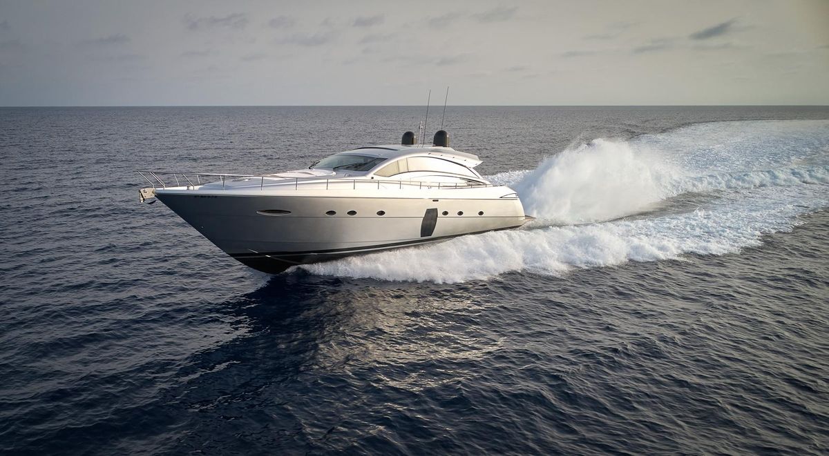 2007 Pershing 68 