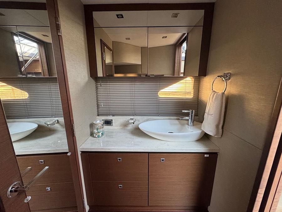 2015 Sea Ray 50 