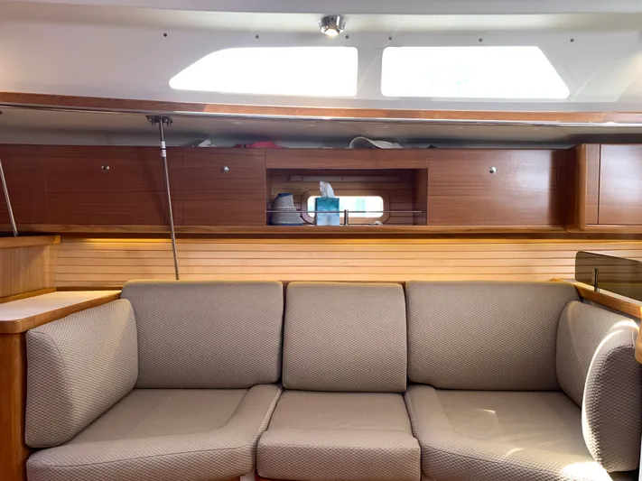 Makani Yacht Photos Pics 