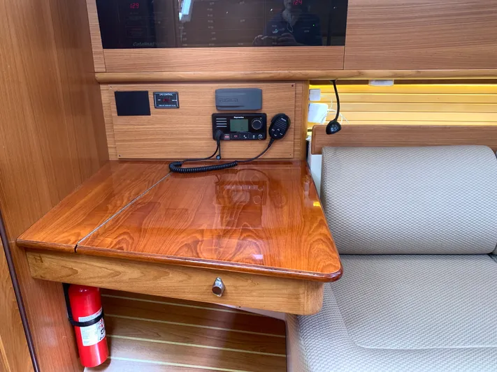 Makani Yacht Photos Pics 