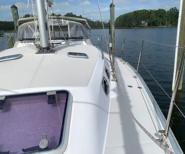 Makani Yacht Photos Pics 