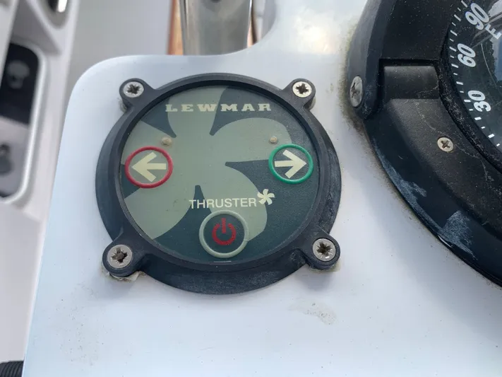 Makani Yacht Photos Pics 