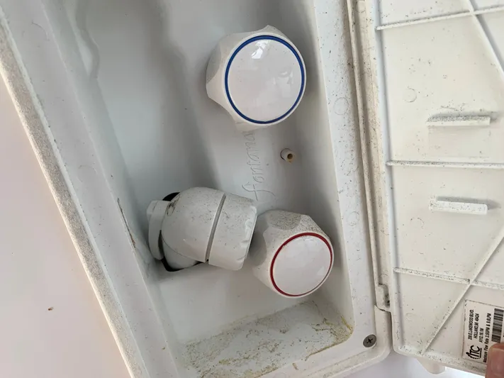 Makani Yacht Photos Pics 