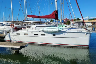 2005 PDQ Antares 44