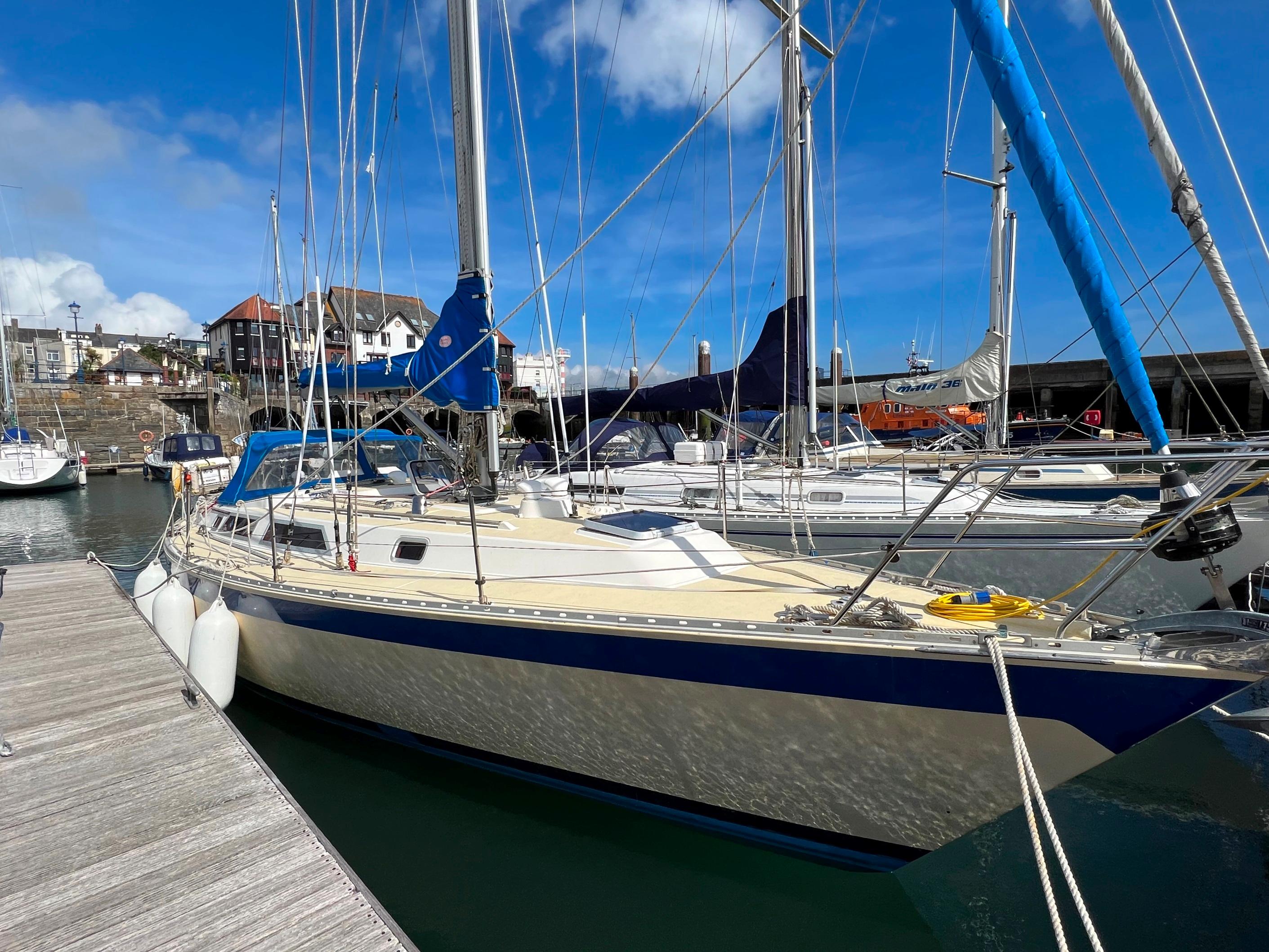 1986 Oyster Heritage 37 Sloop for sale YachtWorld 1986 Oyster Heritage 37 Sloop for sale YachtWorld