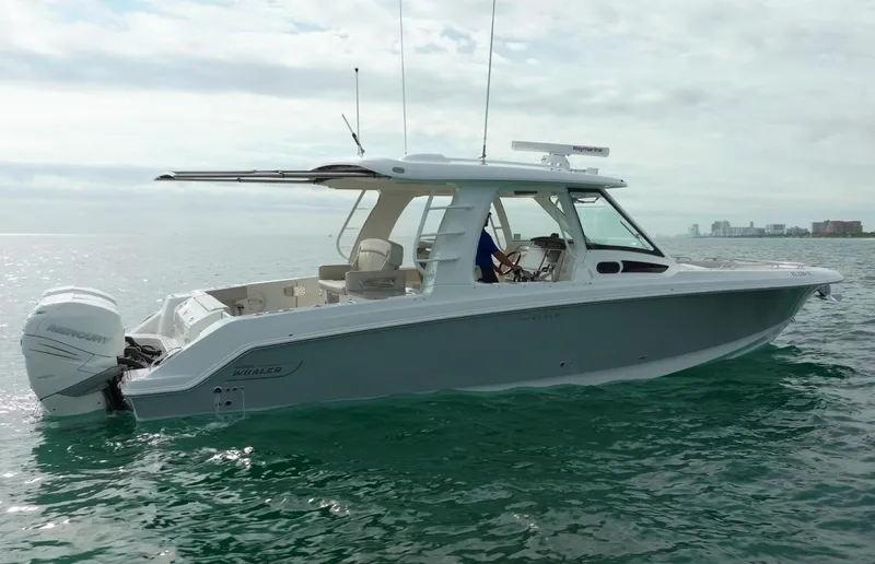 Iboat 3 Yacht Photos Pics 2019 Boston Whaler 350 Realm boat on open water.
