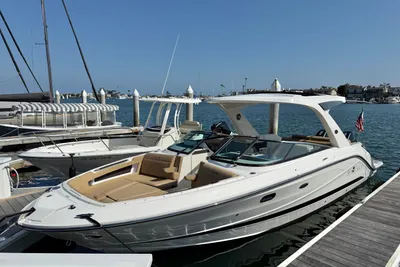 Sea Ray SLX 310 Outboard