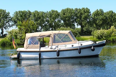 2018 Intercruiser 27 Cabin