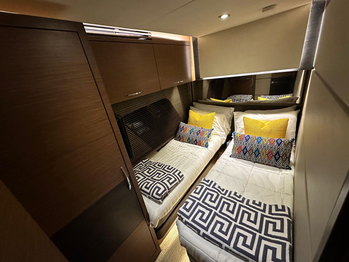 2015 Sea Ray 65 