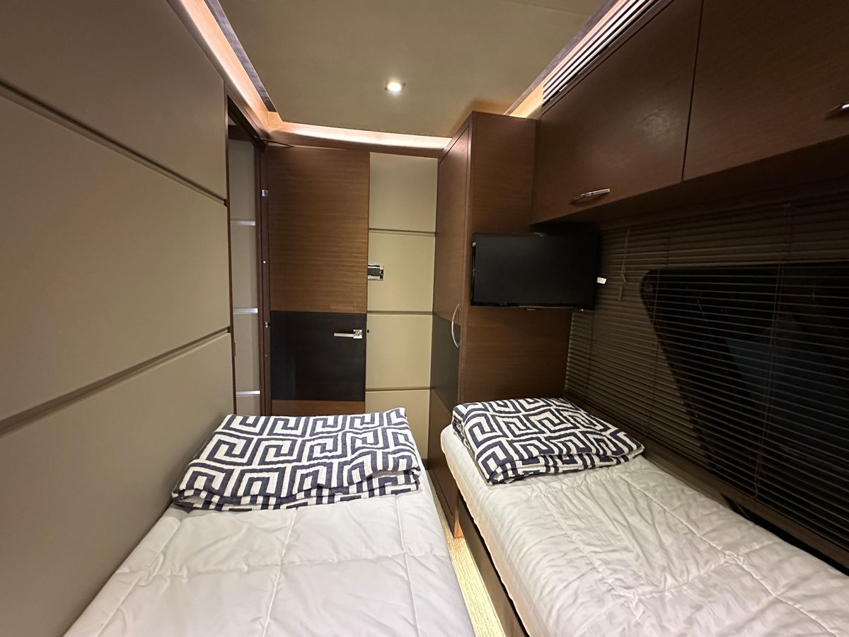2015 Sea Ray 65 