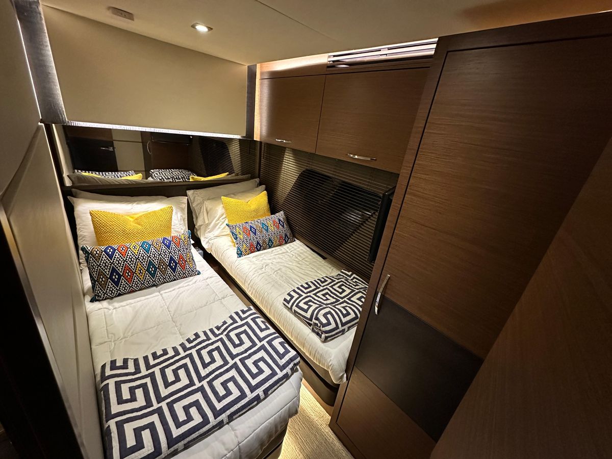 2015 Sea Ray 65 