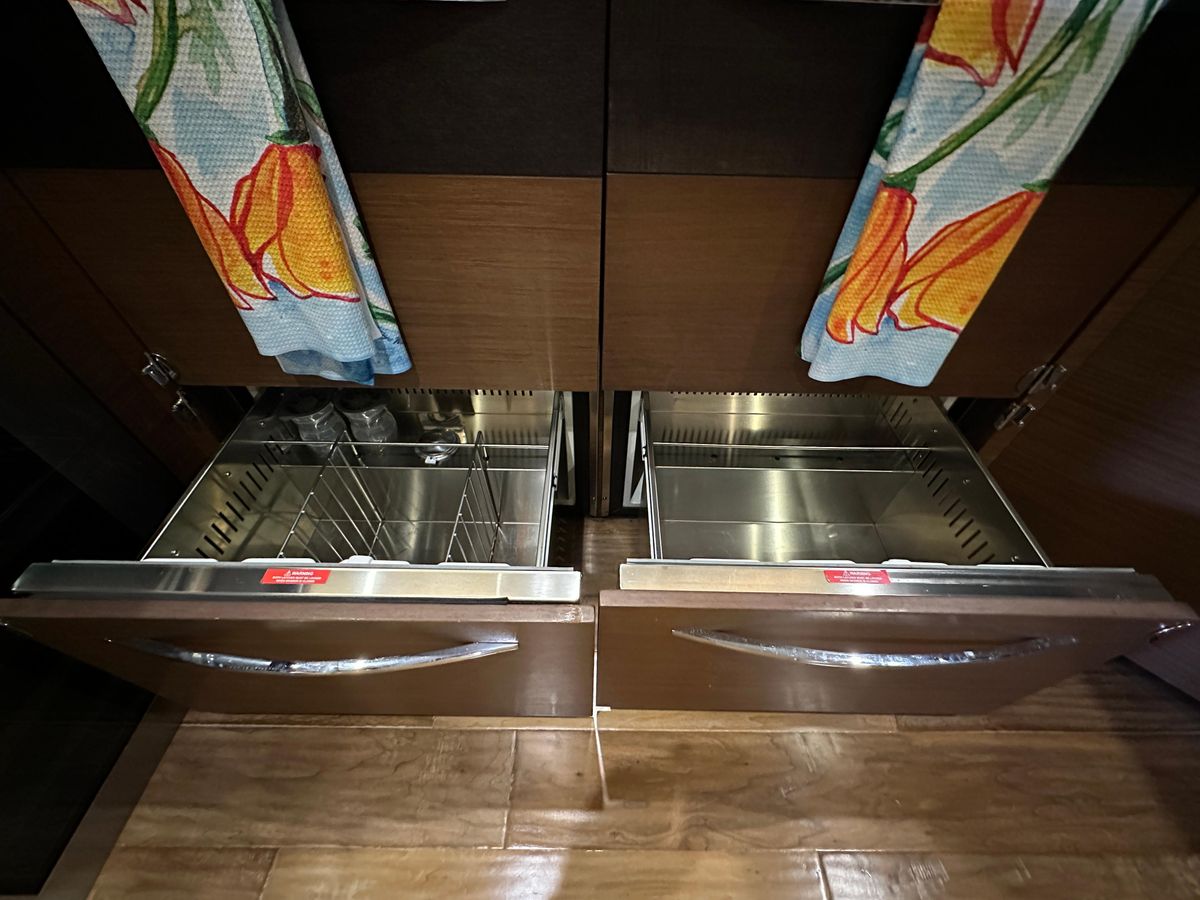 2015 Sea Ray 65 