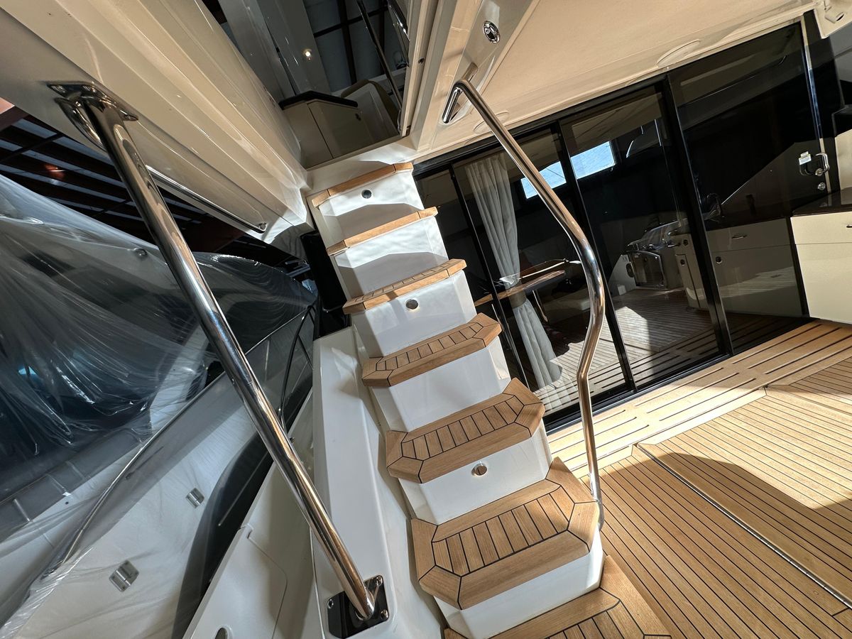 2015 Sea Ray 65 
