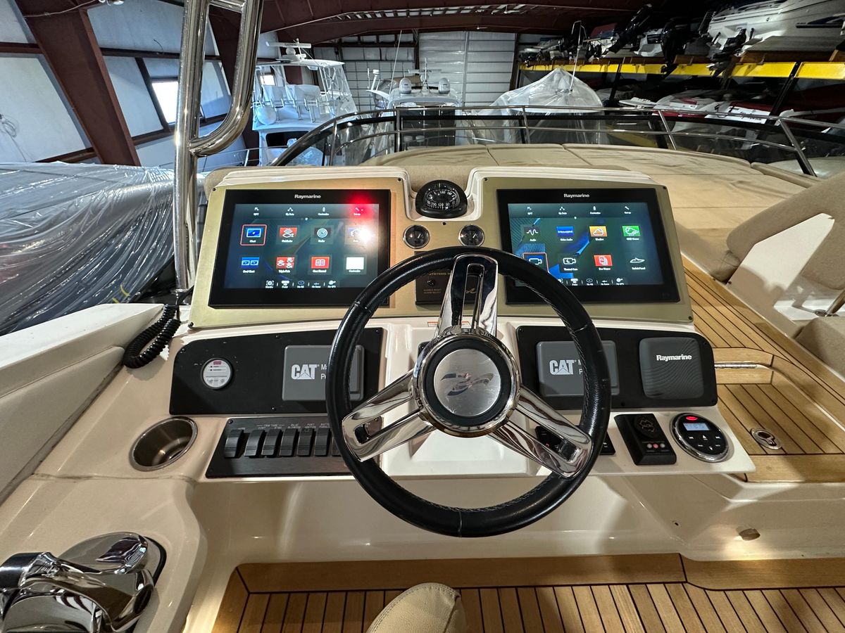 2015 Sea Ray 65 
