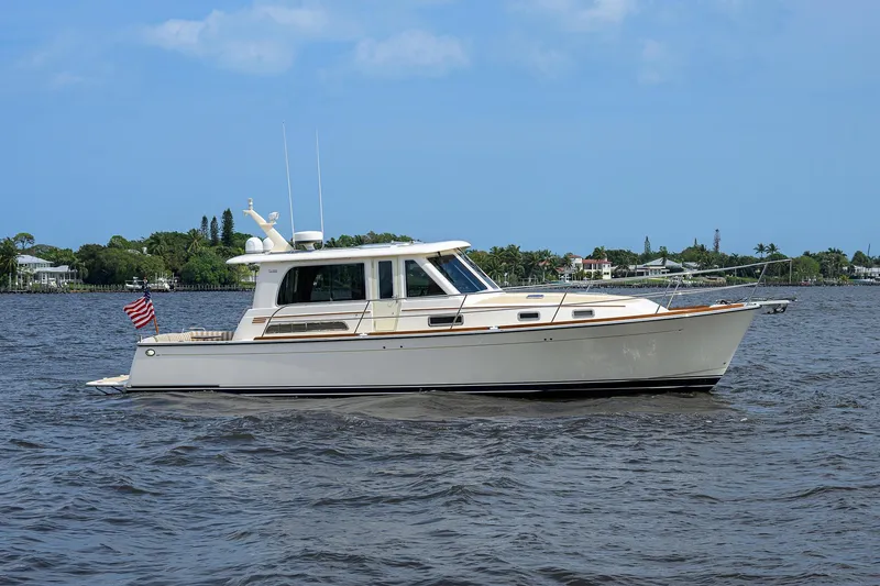 Breakaway II Yacht Photos Pics 