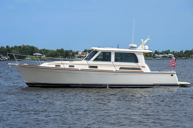 Breakaway II Yacht Photos Pics 