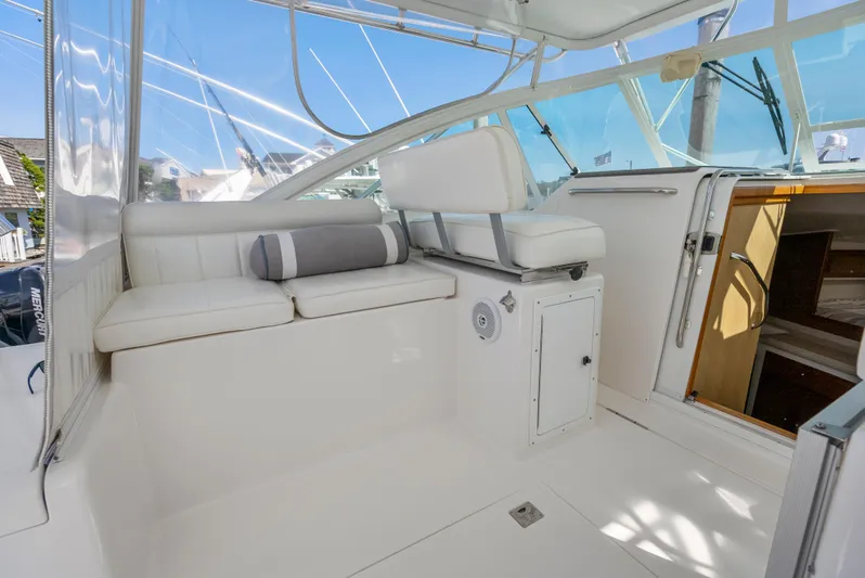 Dropping In Yacht Photos Pics 