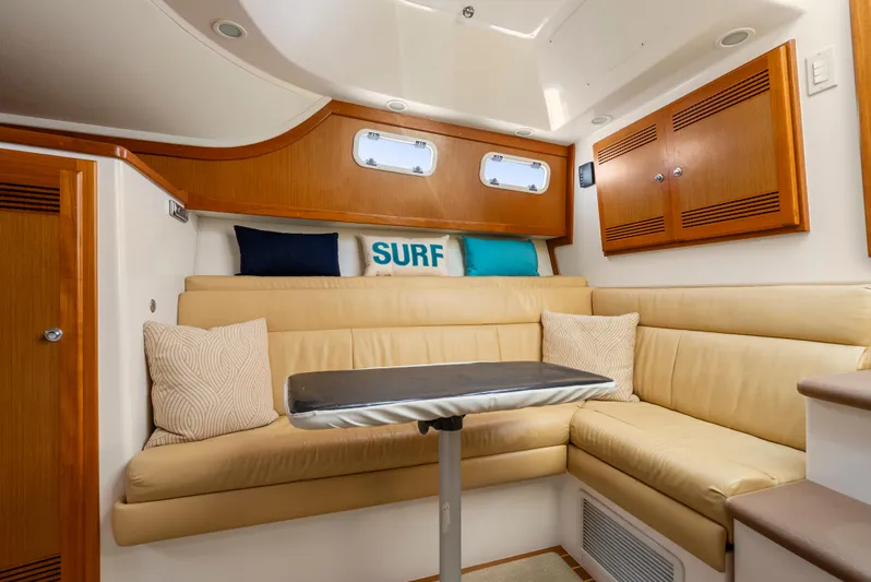 Dropping In Yacht Photos Pics 