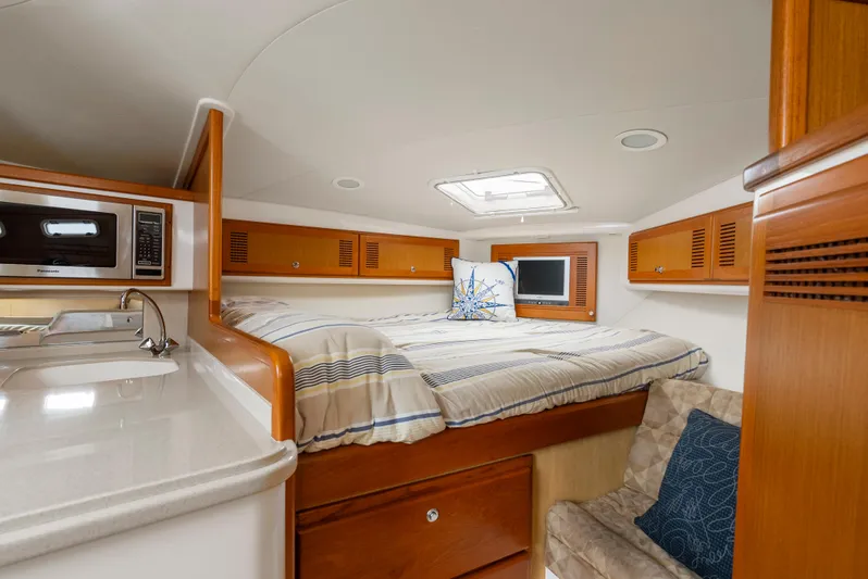 Dropping In Yacht Photos Pics 