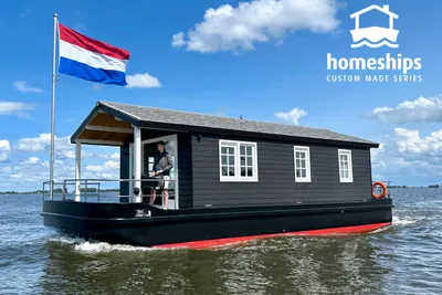 2023 HOMESHIP VaarChalet 1250D Luxe Houseboat