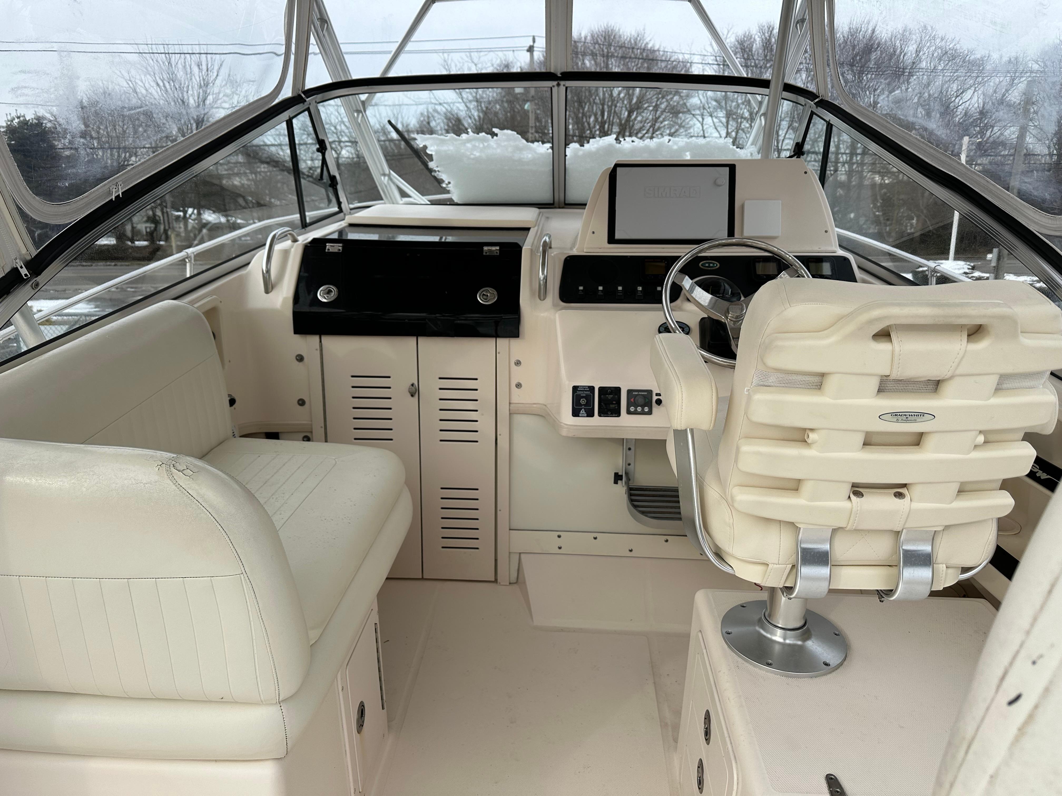 2005 GradyWhite 30 Marlin Cuddy Cabin for sale YachtWorld