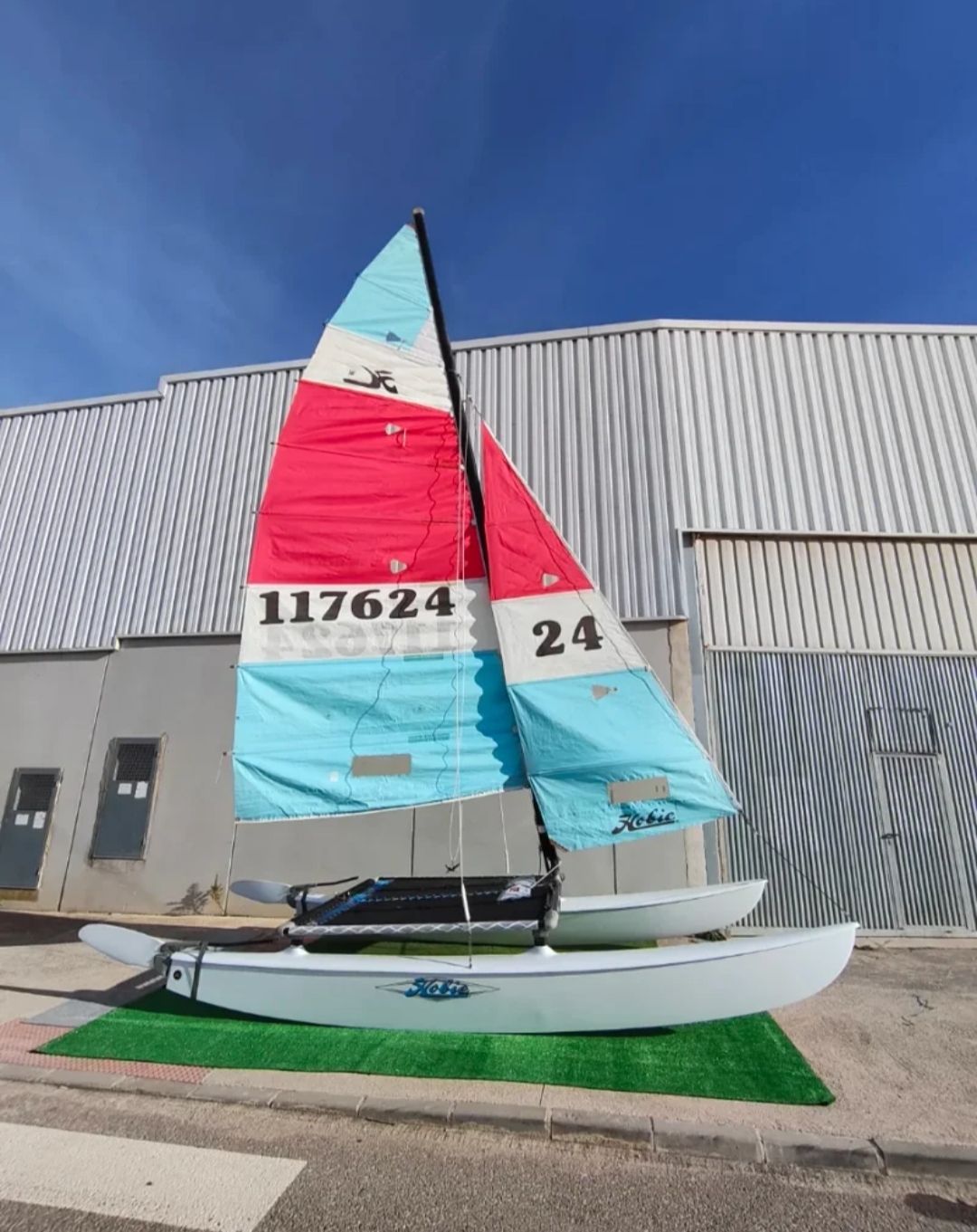 2012 Hobie Cat 16