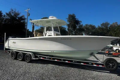 Sea Hunt Gamefish 30 Coffin Box