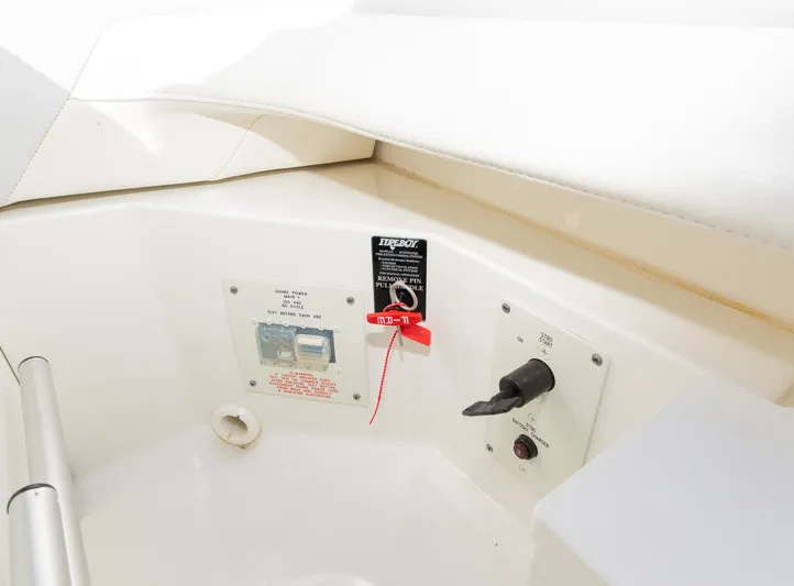  Yacht Photos Pics 2017 Formula 382 FASTech boat control panel with safety switch and controls.