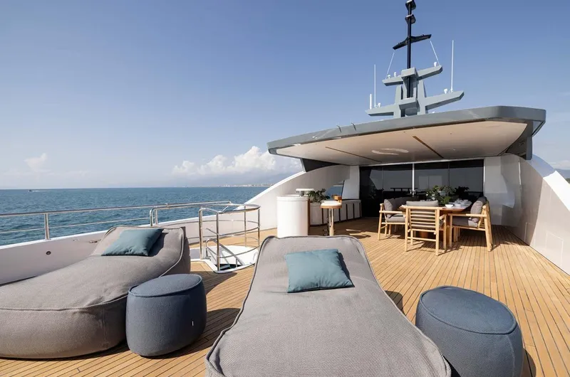  Yacht Photos Pics Azimut Magellano 30 - D Yachts