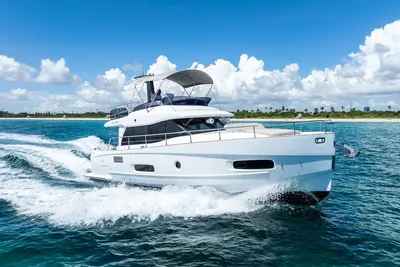 2021 Azimut Magellano 43