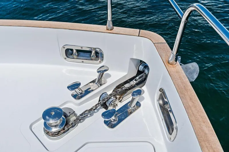 Roma Yacht Photos Pics Azimut Magellano 43 yacht anchor system, 2021 model, with polished metal fittings.