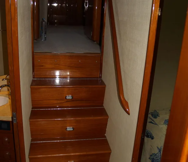 Lucky Yacht Photos Pics 