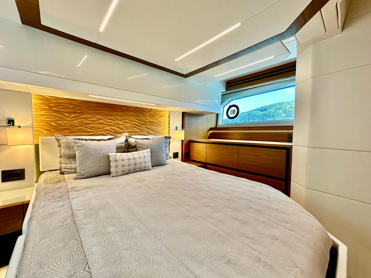 2023 Tiara Yachts 50 
