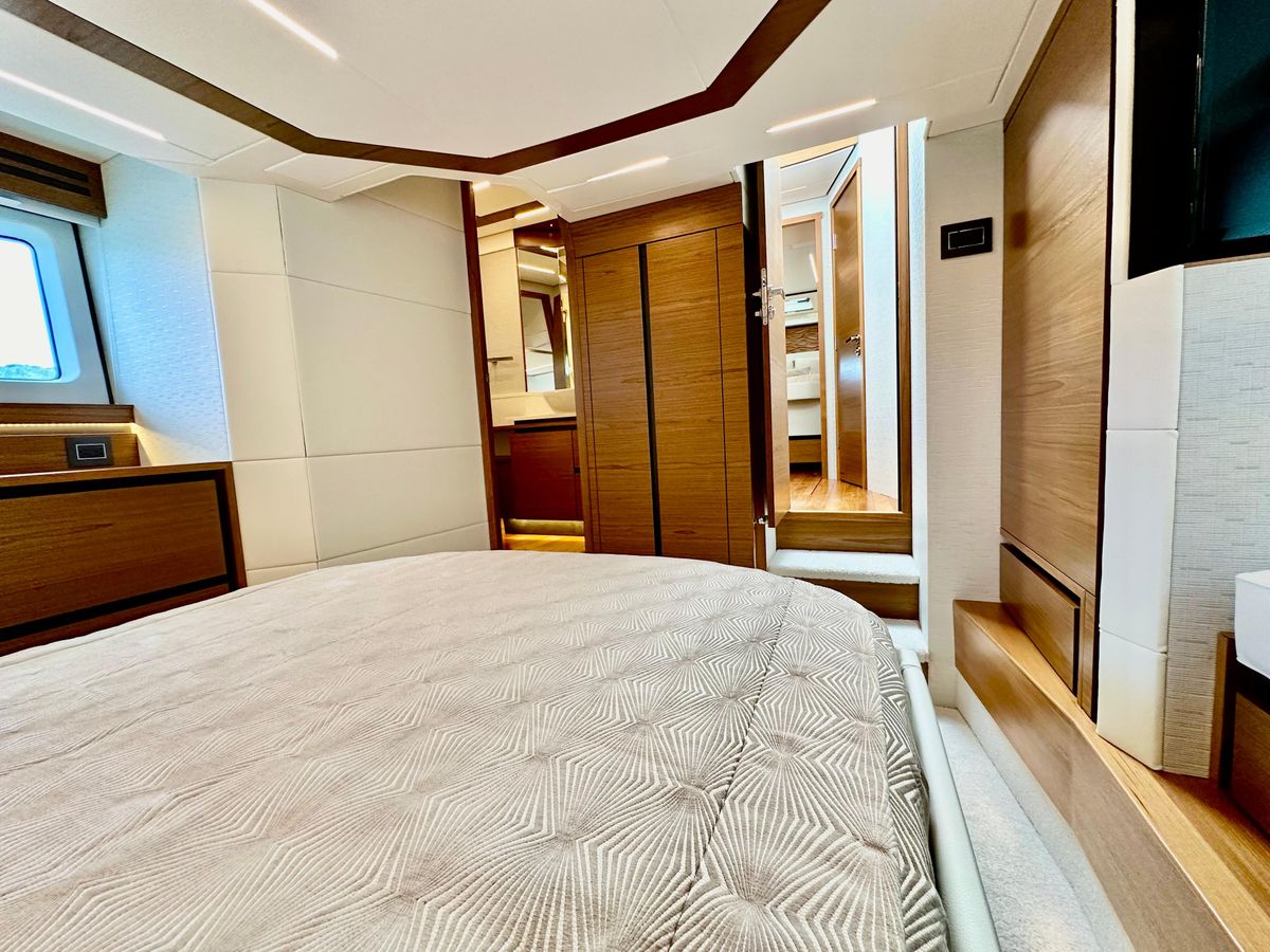 2023 Tiara Yachts 50 