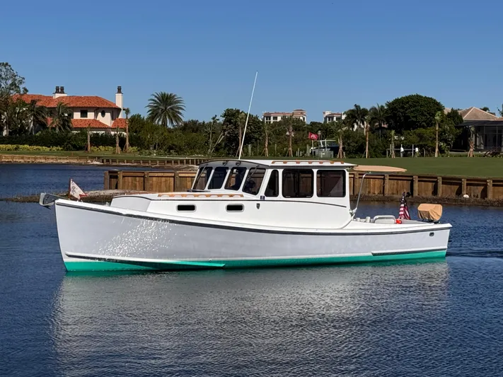 Grey Dawn Yacht Photos Pics Large tinted glass windows